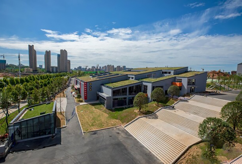  长沙市恒定高级中学