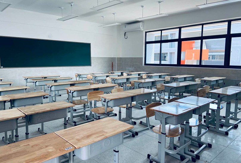  长沙市恒定高级中学