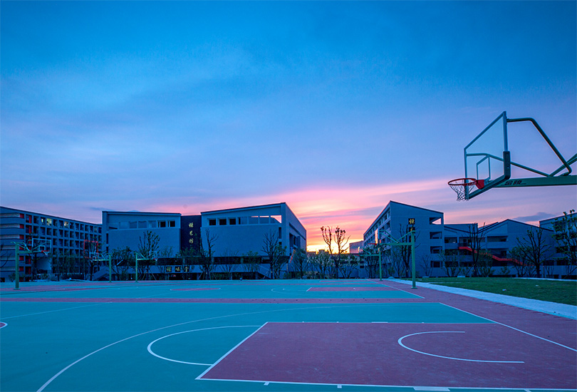  长沙市恒定高级中学