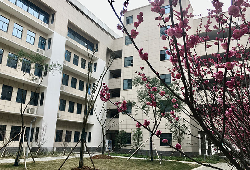 湘潭市里仁高级中学