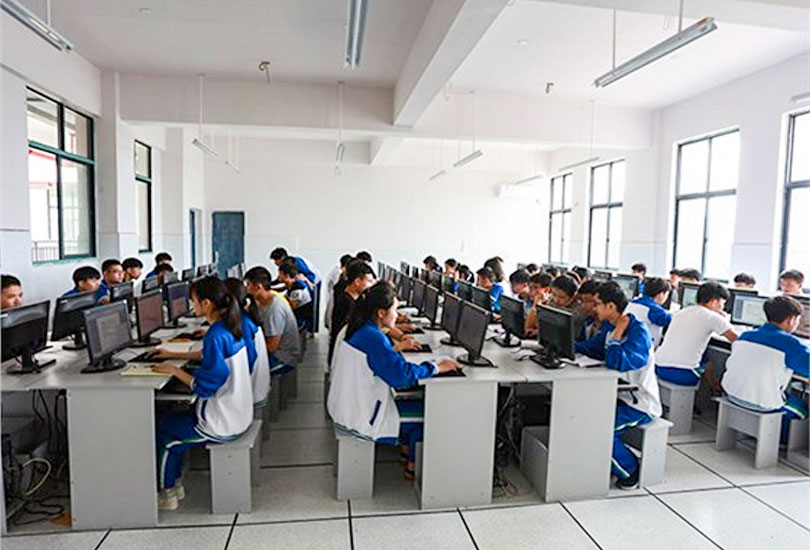 怀化市新晃恒雅高级中学