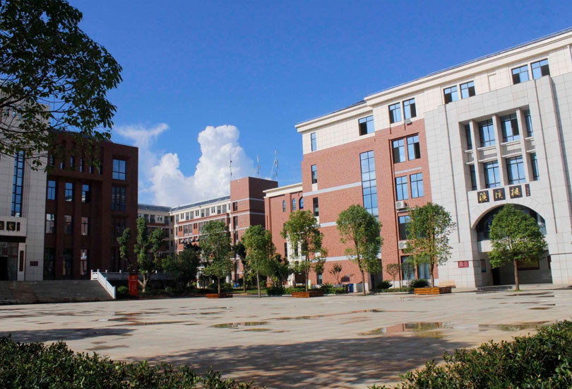 宁远县明德湘南中学