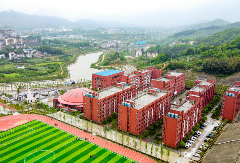 涟源市涟水学校