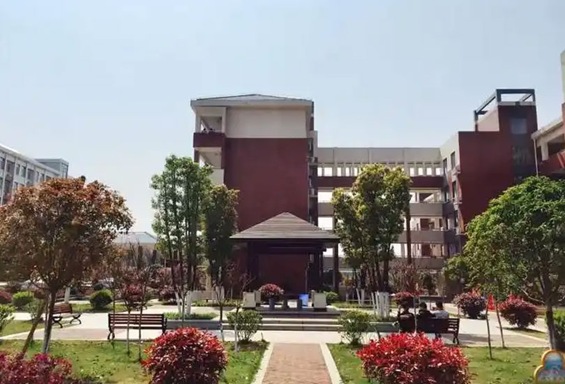  衡水一中湖南知源学校