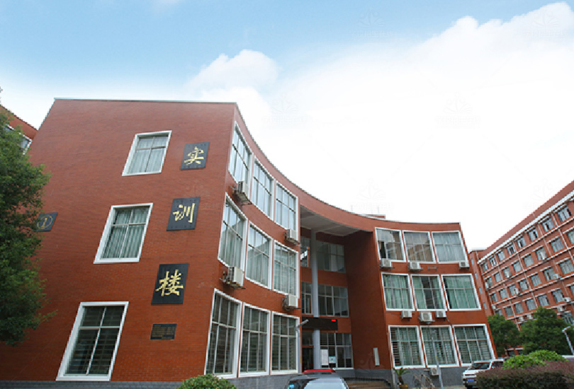 湖南工业职业技术学院