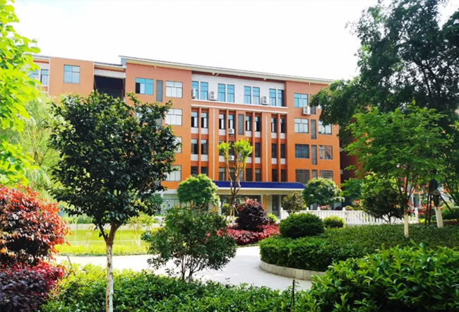 张家界市金海高级中学